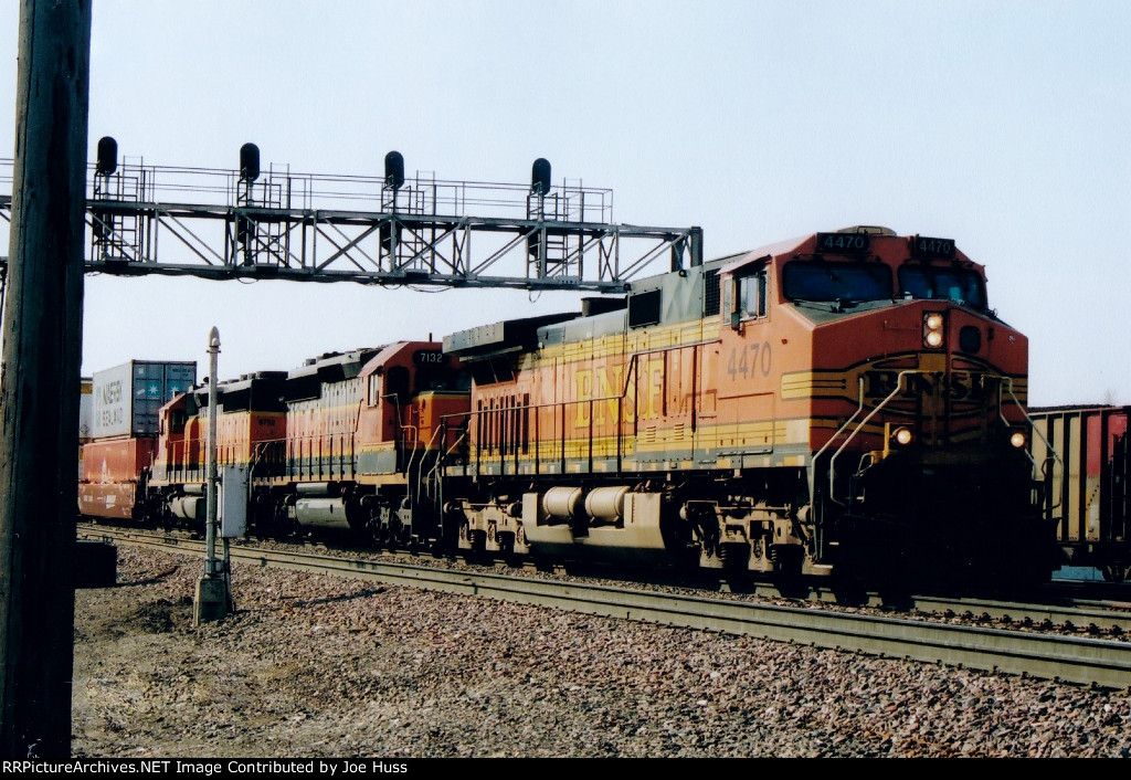 BNSF 4470 West